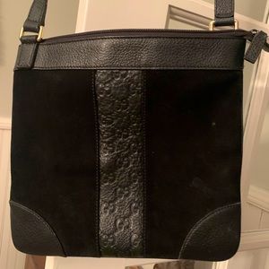 AUTHENTIC Gucci shoulder purse